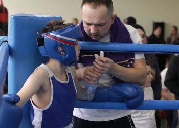 В станице Новокорсунской прошли матчевые встречи юных боксеров